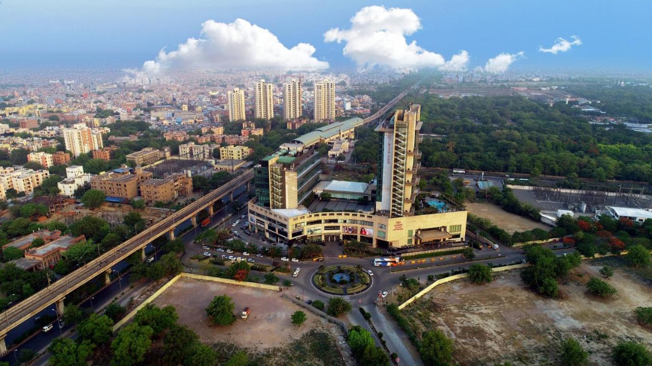 Crowne Plaza New Delhi Rohini By Ihg Hotel Luaran gambar